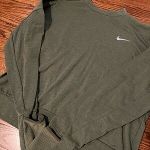 Nike DryFit Cropped Long Sleeve Shirt